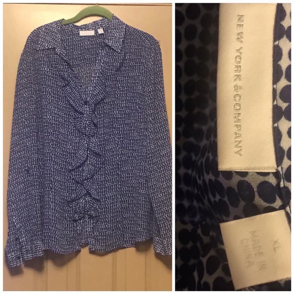 NY&CO Blue and White Long Sleeve Size XL